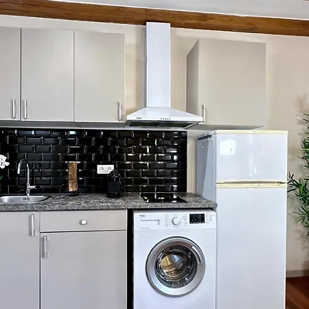 Apartamento 1579 - Eiffel Tower Gem, Stylish & Unique *