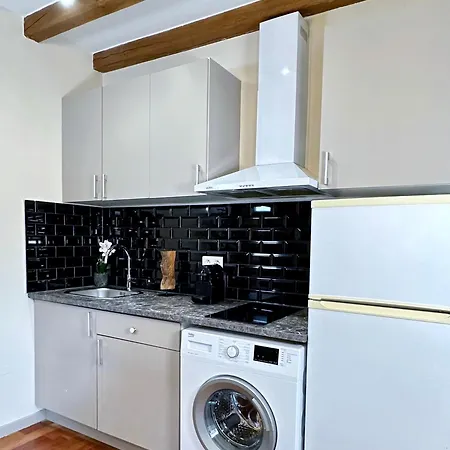 Apartamento 1579 - Eiffel Tower Gem, Stylish & Unique