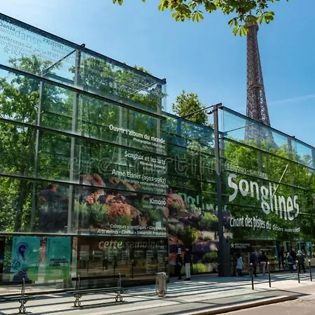 Daire 1579 - Eiffel Tower Gem, Stylish & Unique Paris